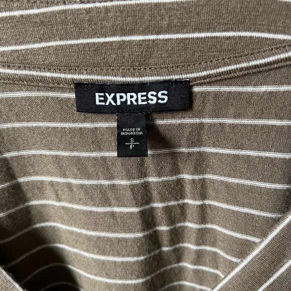 Express Tops - Picture 8 of 13